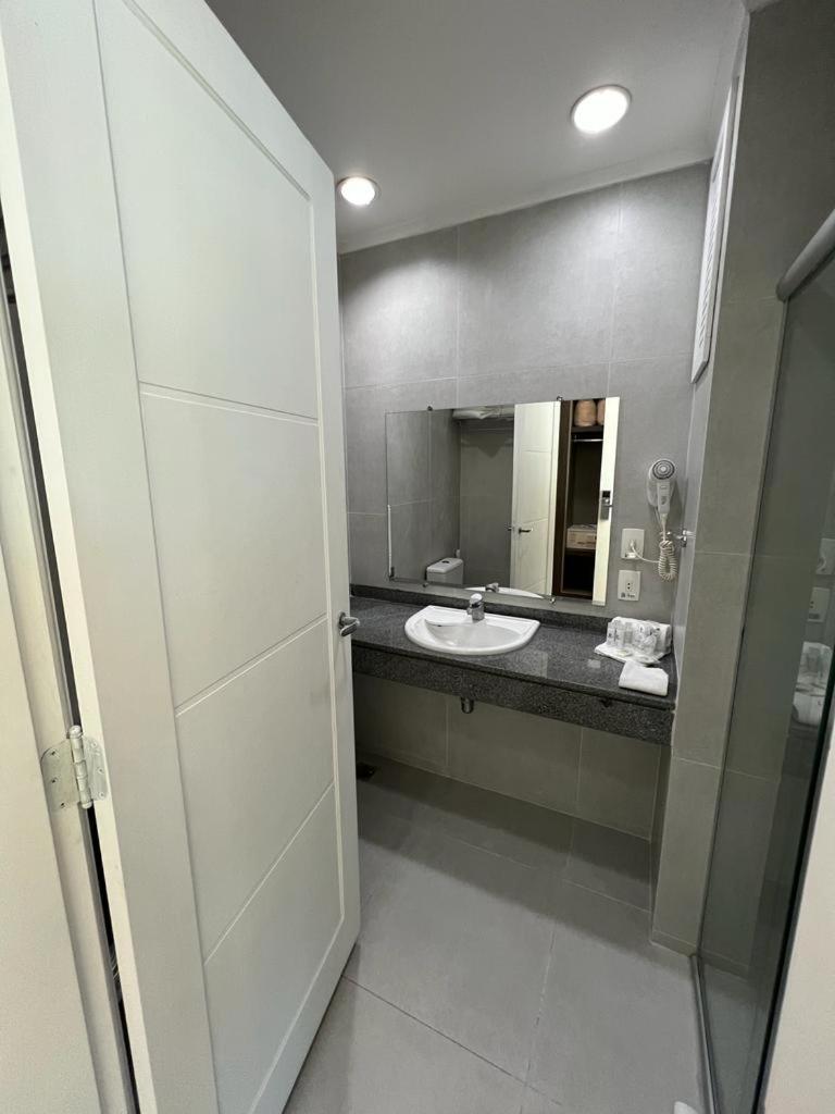 Itu Plaza Hotel מראה חיצוני תמונה